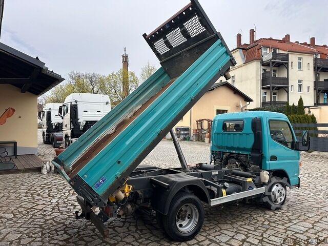 Three-way tipper van mitsubishi Canter Fuso 6S15 Kipper