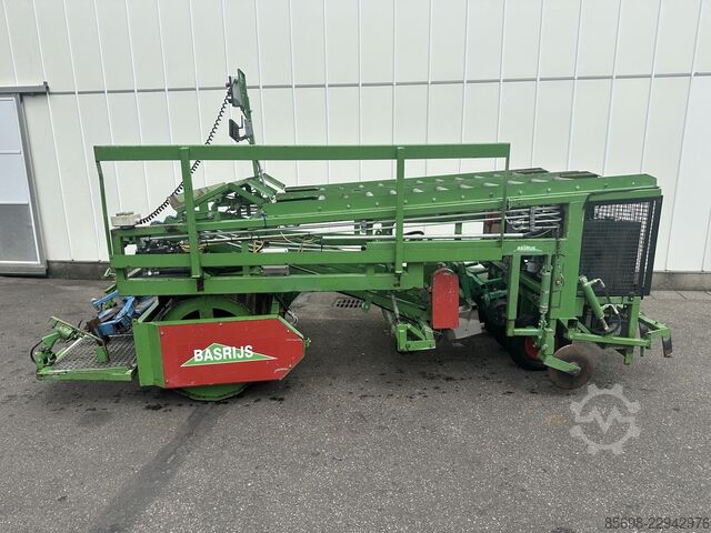 Basrijs BPP/Z150 selfdriven soilblock planting machine für Erdpresstöpfe BASRIJS BPP-Z150-selfdriven-soilblock-planting-machine