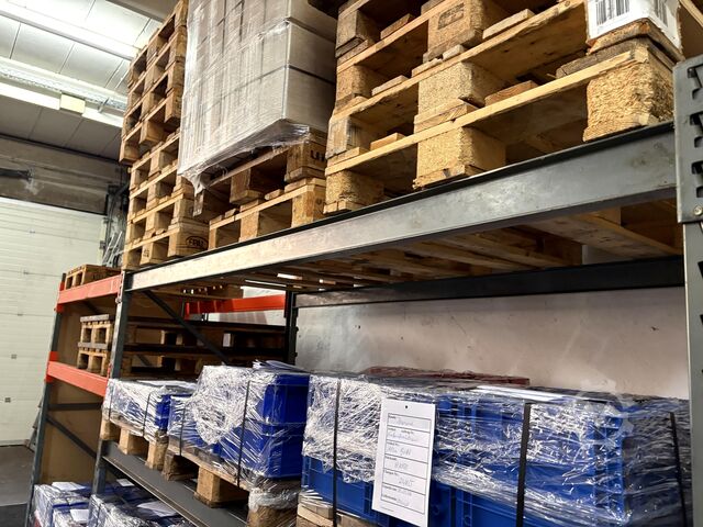 Schwerlastregal Heavy-duty Shelving 