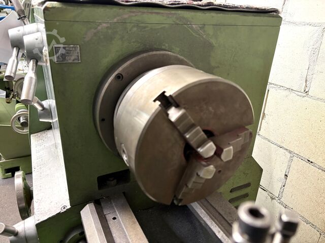 Leit- und Zugspindeldrehmaschine PRVOMAJSKA TNP 380