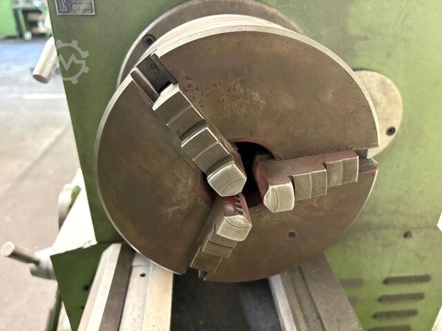 Leit- und Zugspindeldrehmaschine PRVOMAJSKA TNP 380