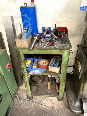 Leit- und Zugspindeldrehmaschine PRVOMAJSKA TNP 380