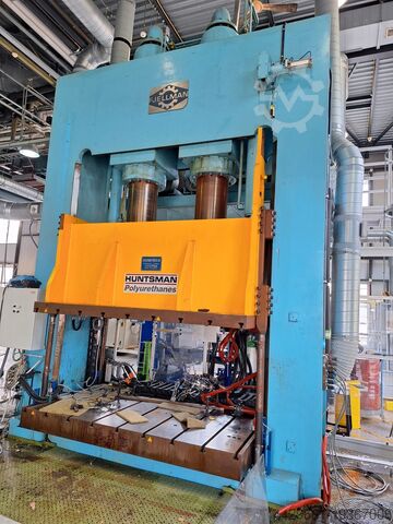 Hydraulic press FJELLMAN 700T
