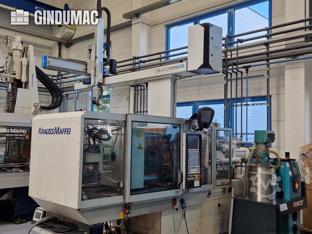 Hydraulic Injection Moulding Machine KraussMaffei 150-520 C2