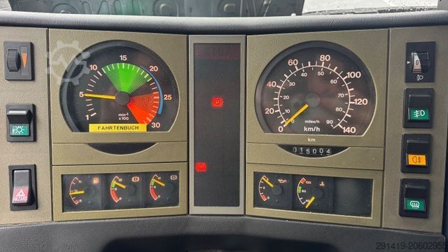 LKW mit Hubarbeitsbühne MAN 18.272 4x2 Hubsteiger Bj 1995