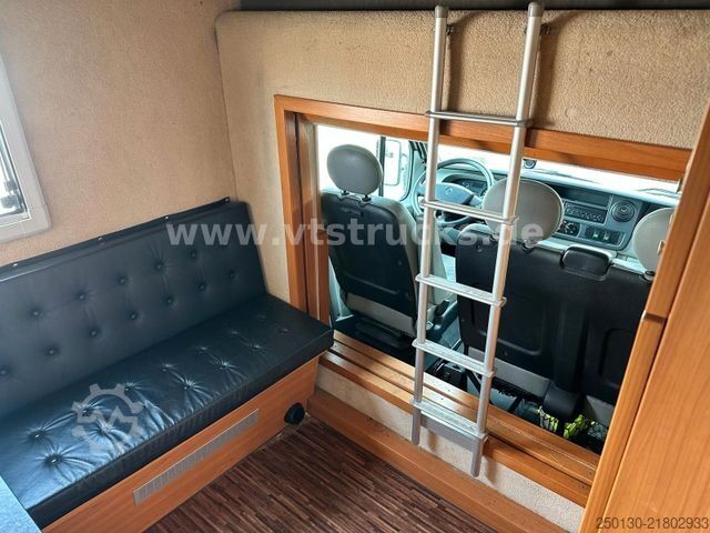 Livestock transporter RENAULT Master Maxi 160CDi BÖCKMANN 3 Pferde Wohnteil