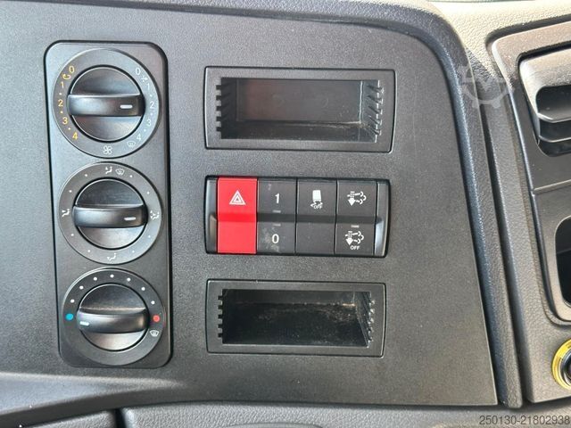 Customized van MERCEDES-BENZ Atego 816 4x2 BL Asphaltpritze/Fahrgestell
