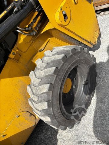 Mini excavator CATERPILLAR 226 D3