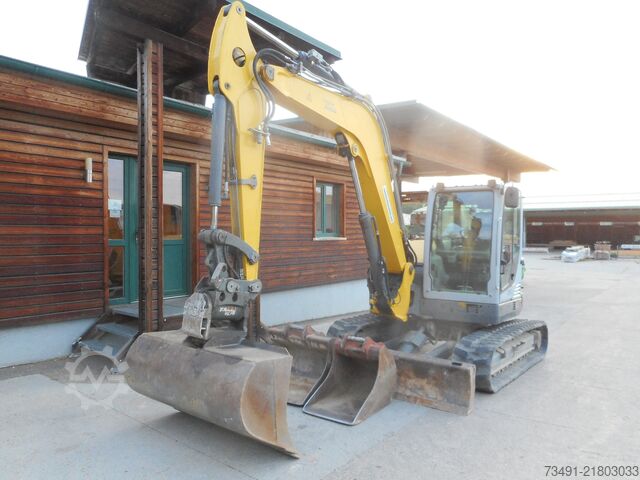 Mini excavator Wacker Neuson EC 80 mit POWERTILT