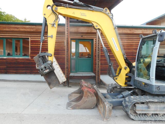 Mini excavator Wacker Neuson EC 80 mit POWERTILT