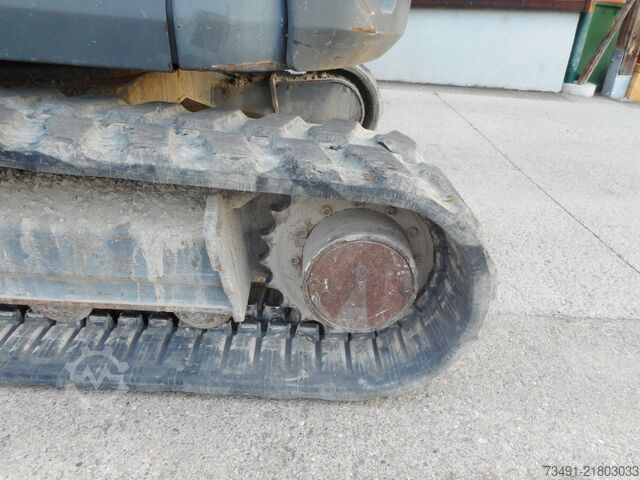 Mini excavator Wacker Neuson EC 80 mit POWERTILT