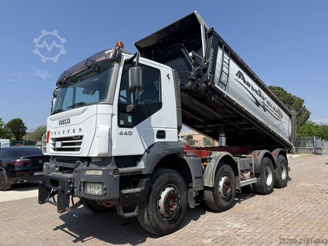 Tipper truck Iveco Eurotrakker 410T44 Kipper 20cbm 8x4 40T
