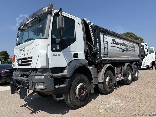Tipper truck Iveco Eurotrakker 410T44 Kipper 20cbm 8x4 40T