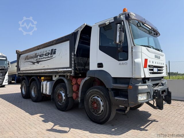 Tipper truck Iveco Eurotrakker 410T44 Kipper 20cbm 8x4 40T