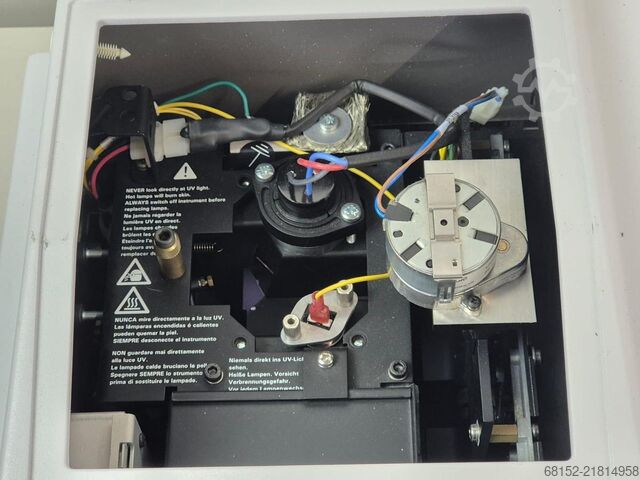 Agilent Cary Series UV-Vis Spectrophotometer Agilent Cary Series UV-Vis