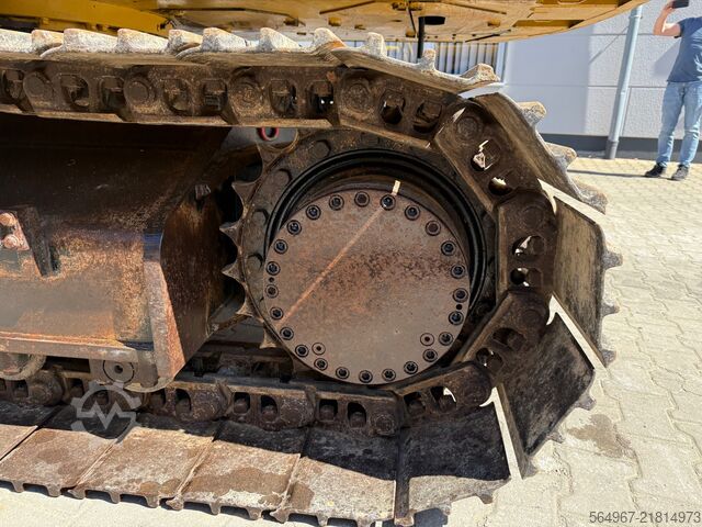 Chain excavator Caterpillar
