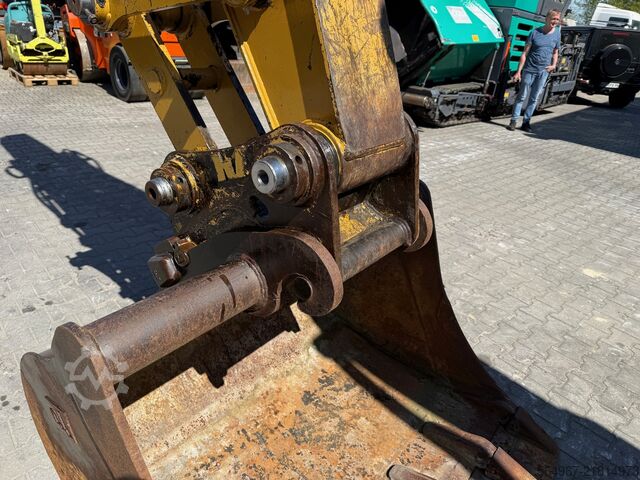 Chain excavator Caterpillar 