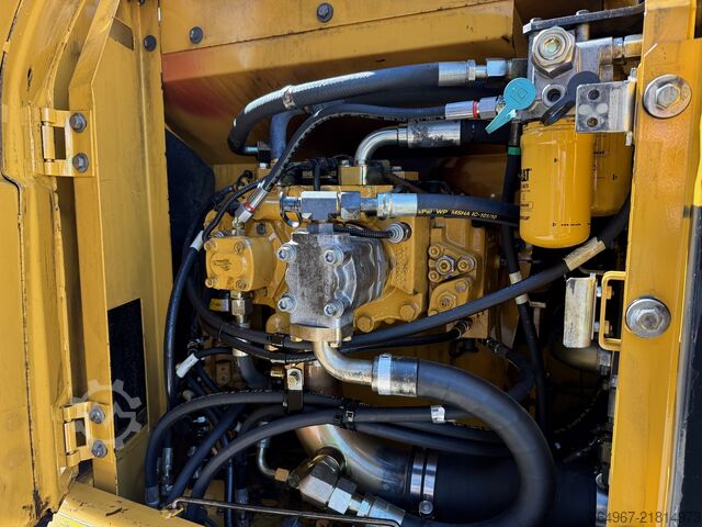 Chain excavator Caterpillar 