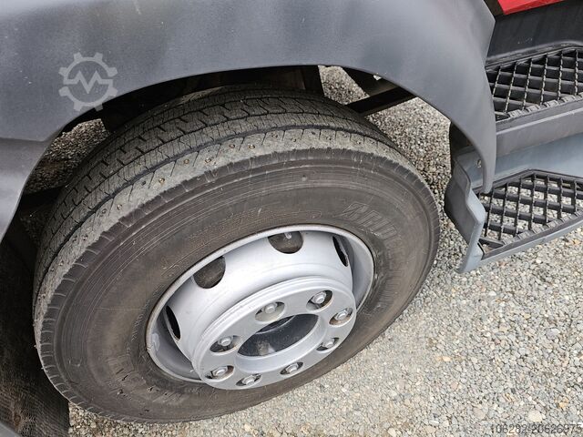 Garbage truck Volvo FL240 mit NTM 12cub K-2KMAXI 7.9+4.1 EUR