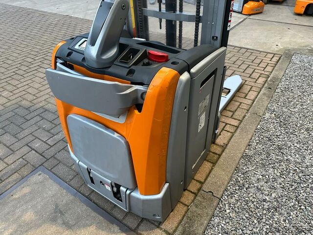 Elektrischer Triplex-Stapler Still EXVSF14 mit 5316 mm Hubhöhe STILL EXVSF14