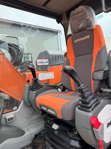 Raupenbagger Doosan DX 140 LCR-5