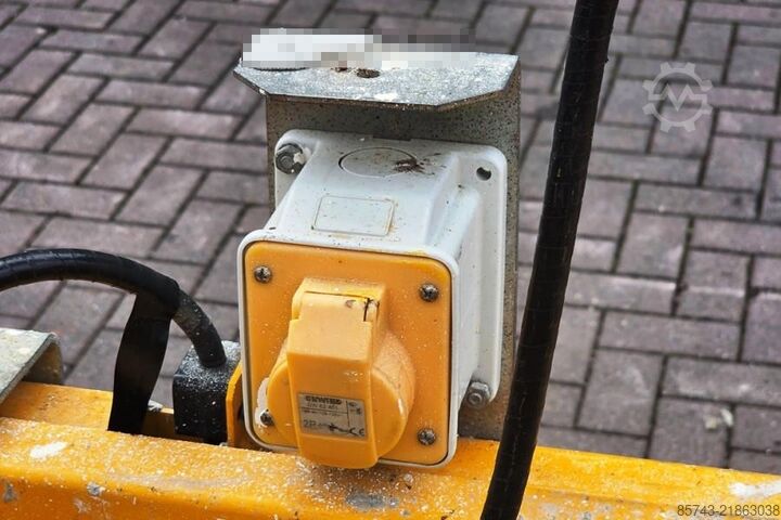Scissor lift Haulotte Compact 8 Electric, 8.2m Working Height, 350kg Cap