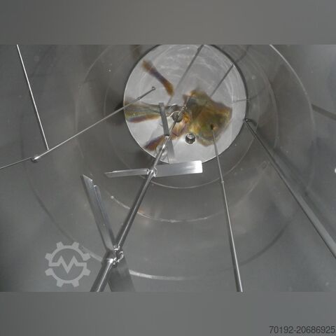 60000 Liter isolierter Rührwerkstank aus V2A mit Balkenrührwerk K0144