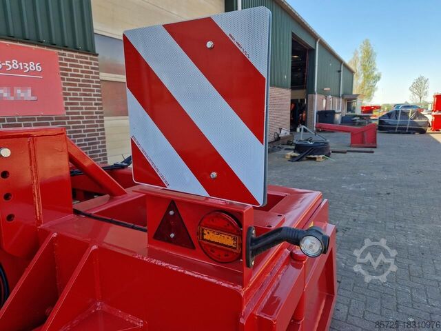 Bottom flattener Bizon AGM