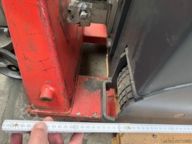 Schlepper Jungheinrich EZS130