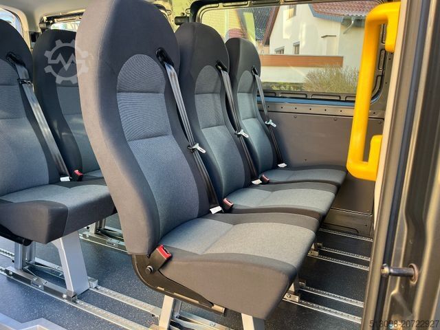 Kleinbus VOLKSWAGEN CRAFTER 2,0 TDI 9 SITZER KAMERA AHK KLIMA PDC