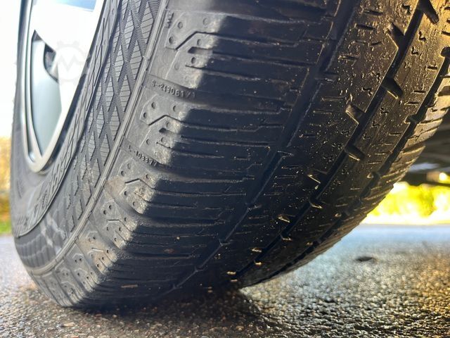 Kleinbus VOLKSWAGEN CRAFTER 2,0 TDI 9 SITZER KAMERA AHK KLIMA PDC