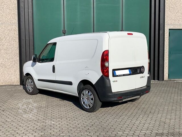 High top van FIAT Dobl? Cargo Van L1 - Natural Power