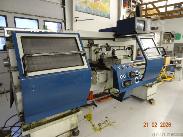 Cycle-controlled lathe Gildemeister NEF 520