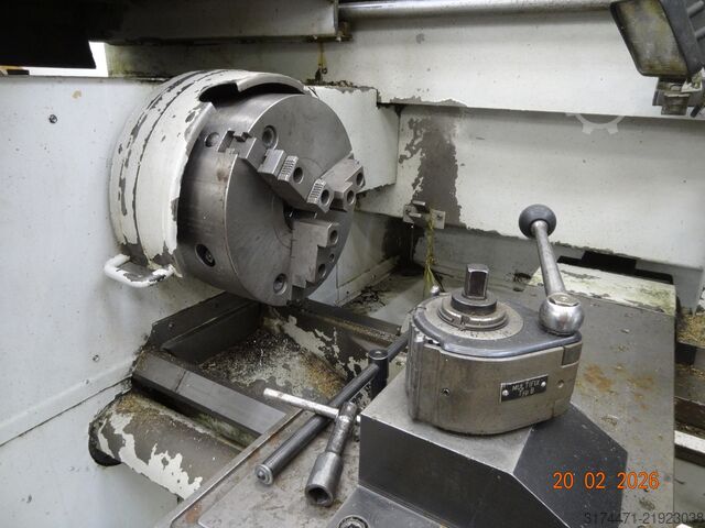 Cycle-controlled lathe Gildemeister NEF 520