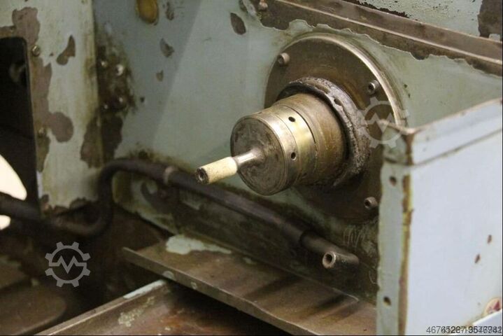 Spitzenlose Schleifmaschine JUNG C8