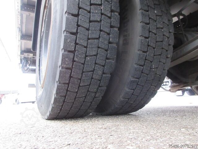 Transporter mit Pritsche & Plane iveco Eurocargo 75-210 LBW Automatik Kima Pr. 7,26 m