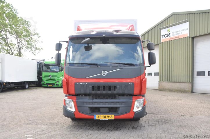 Suitcase Volvo FE 250 4X2 ISOTHERM SLAAP-CABINE