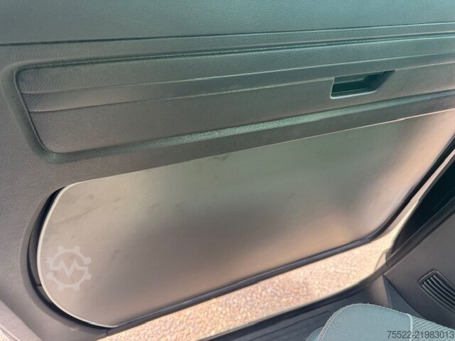 Minibus VW T5 Multivan 7-Sitzer - Kamera, CarPlay