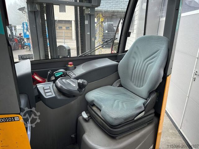 Schubmaststapler Jungheinrich ETV C 20 - TRIPLEX 5 m