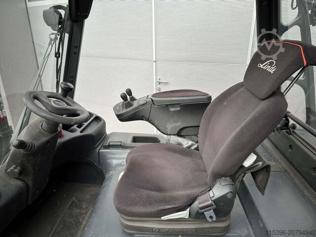 Elektro 4 Rad-Stapler Linde E 30 L-01 - TRIPLEX 4,4 m - 2427 Stunden !!!!