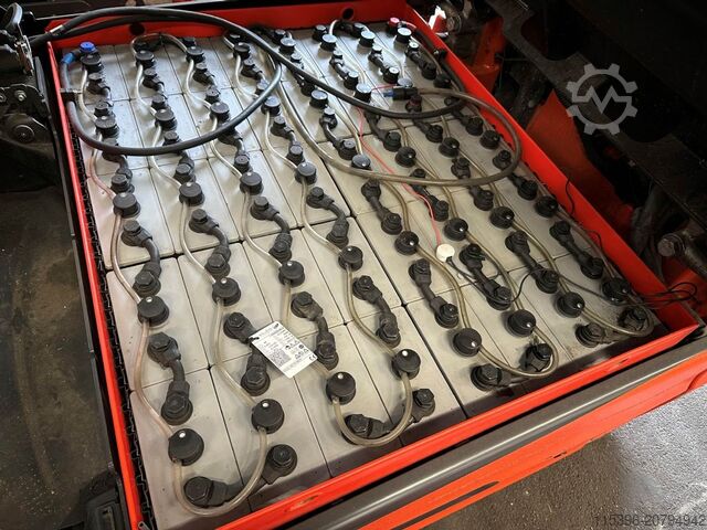 Elektro 4 Rad-Stapler Linde E 30 L-01 - TRIPLEX 4,4 m - 2427 Stunden !!!!