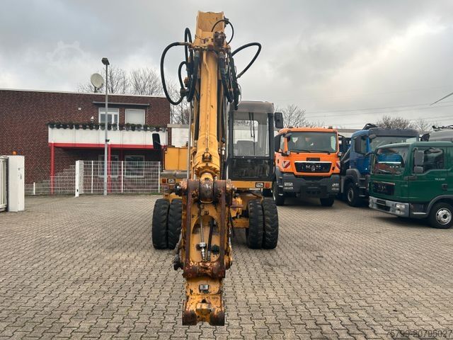 Mobilbagger LIEBHERR 902 Litronic