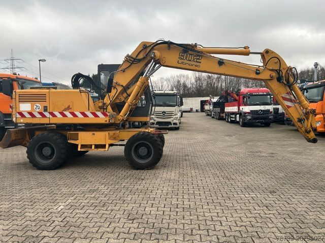 Mobilbagger LIEBHERR 902 Litronic