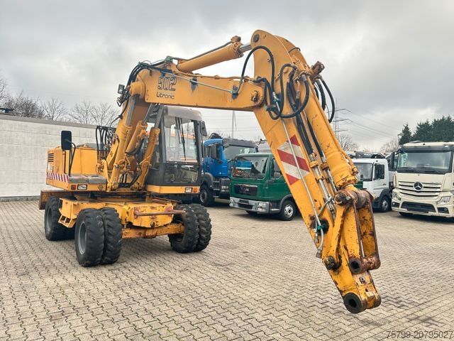 Mobilbagger LIEBHERR 902 Litronic