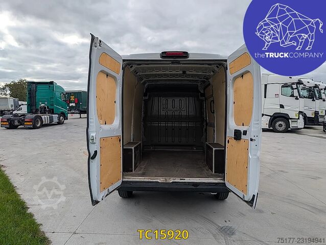 Peugeot Boxer Boxer 160cv L2H2 BV AUTO Peugeot Boxer Boxer 160cv L2H2 BV AUTO