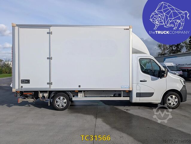 Renault Master 2.3 DCI box body with tail lift Renault Master 2.3 DCI KOFFER MET LAADBRUG