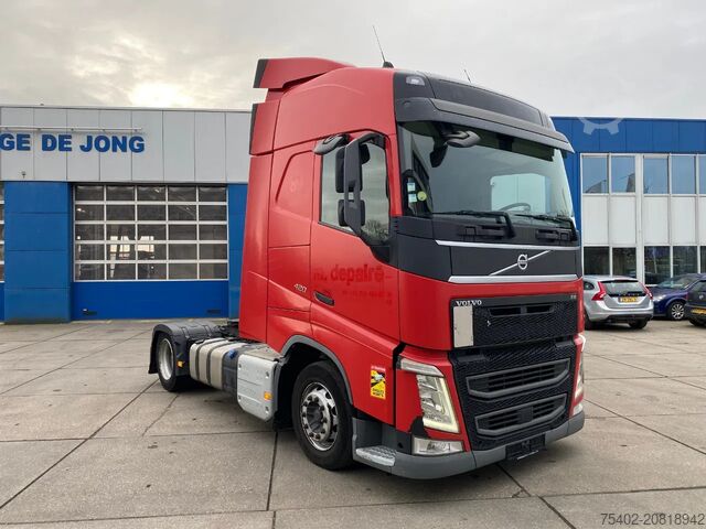 Standard-SZM Volvo FH 13.420 Globetrotter / Mega / 2x Tank
