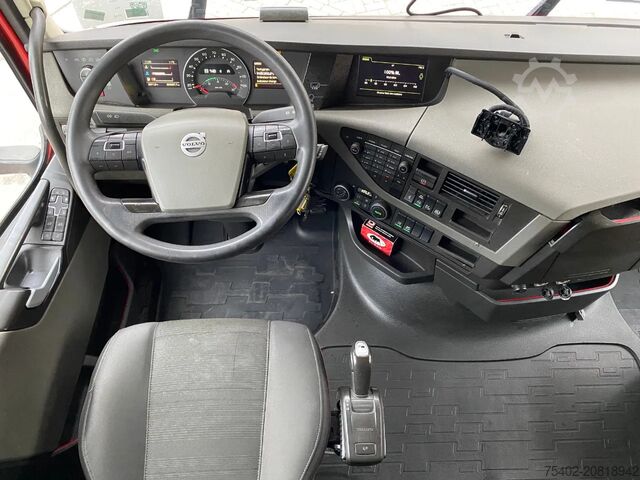 Standard-SZM Volvo FH 13.420 Globetrotter / Mega / 2x Tank