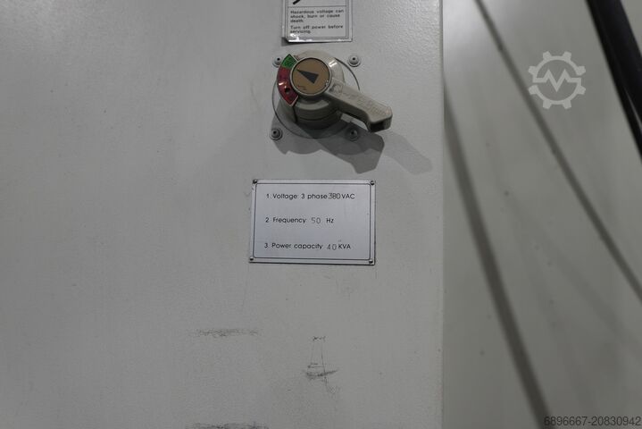 CNC-Drehmaschine Youji Machine Industrial co. Ltd. YV - 320C