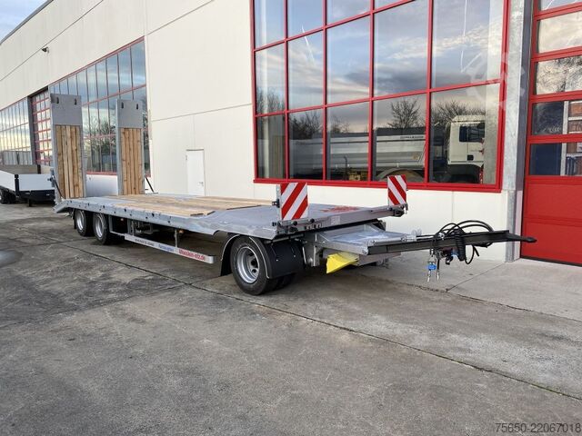 Low loader trailer Möslein T 3-9,20 F Blatt  3 Achs Tieflader mit gerader Ladefläche 9 m, Neufahrzeug